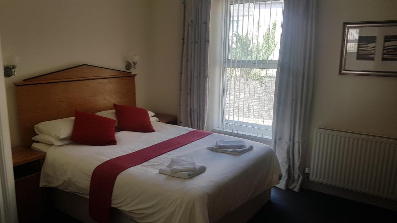 The Hope And Anchor Hotell Goodwick Eksteriør bilde