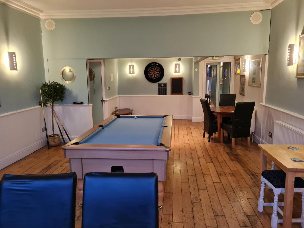 The Hope And Anchor Hotell Goodwick Eksteriør bilde